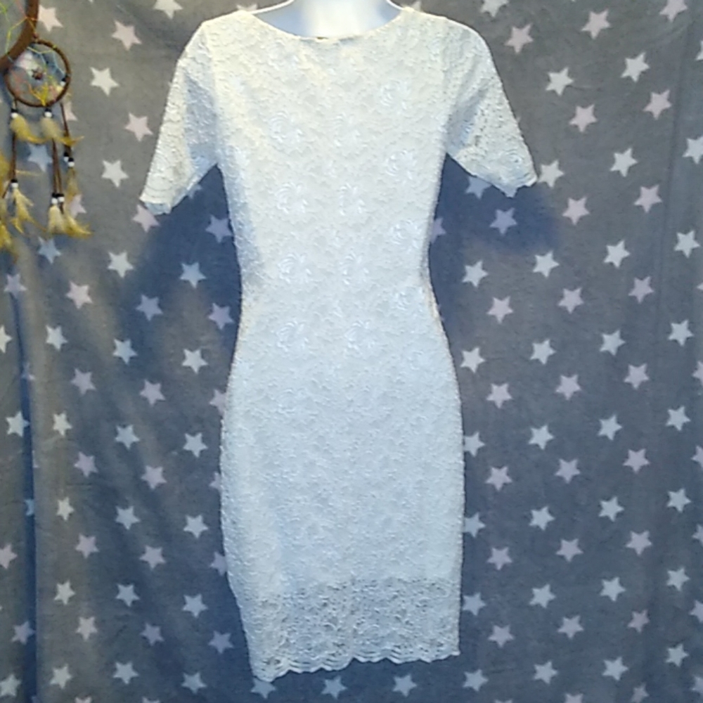 Dress - Picture 2 of 2